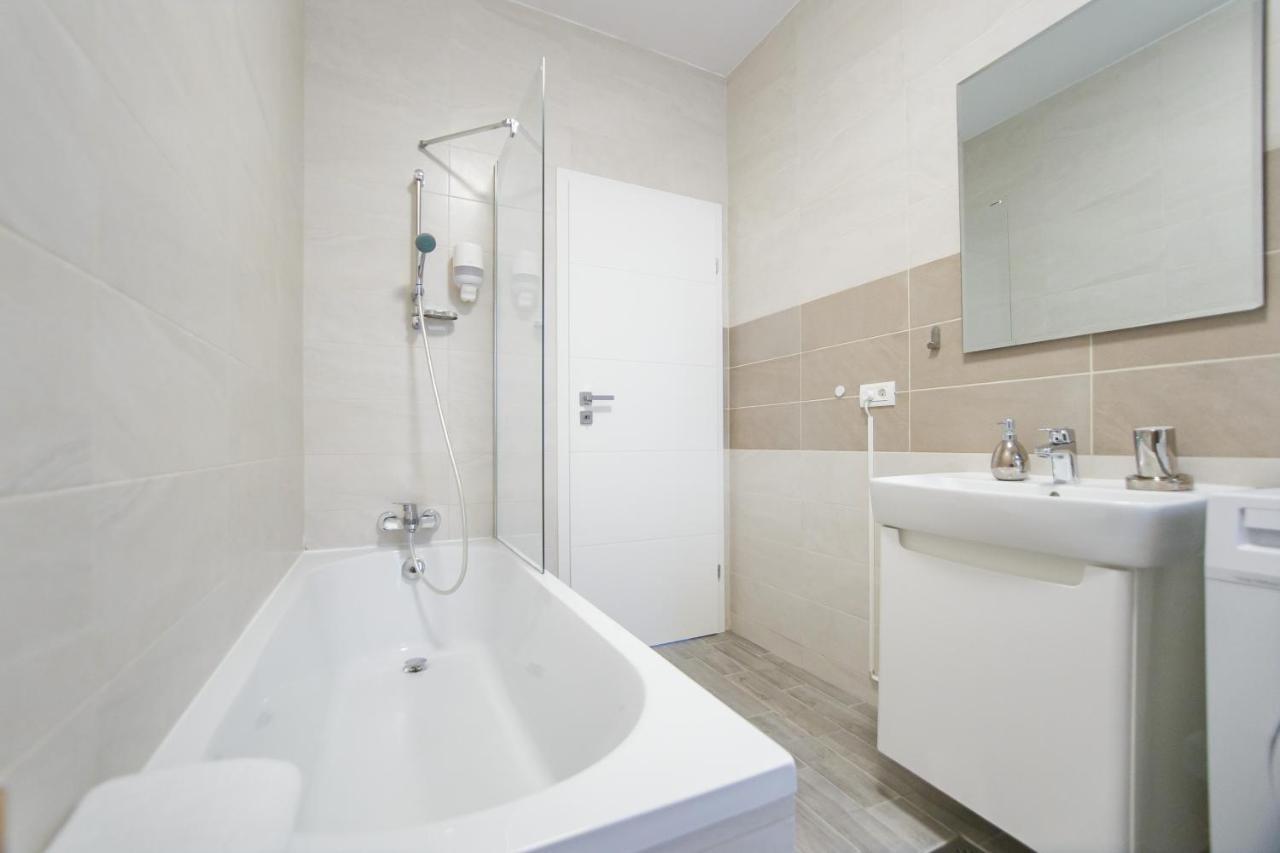Perfect Harmony At Eas Residence Oradea Exterior foto
